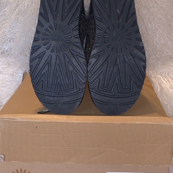 Leopard shimmer tall uggs - Picture 3 of 7